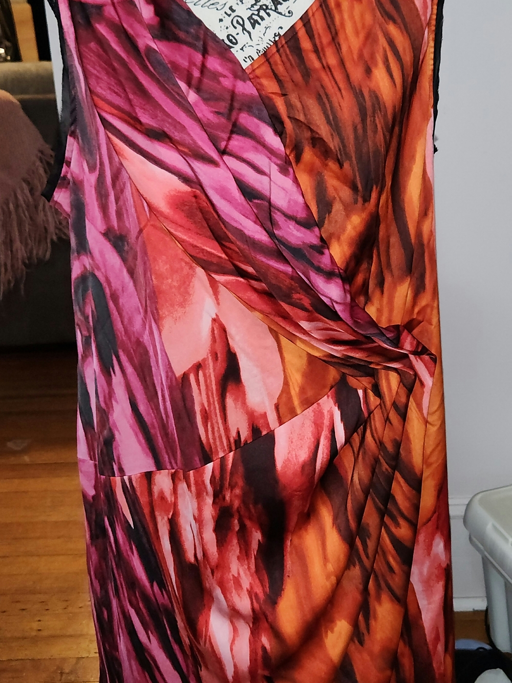 Simply Vera Vera Wang multi-color abstract sleeveless Twist Front Dress XL